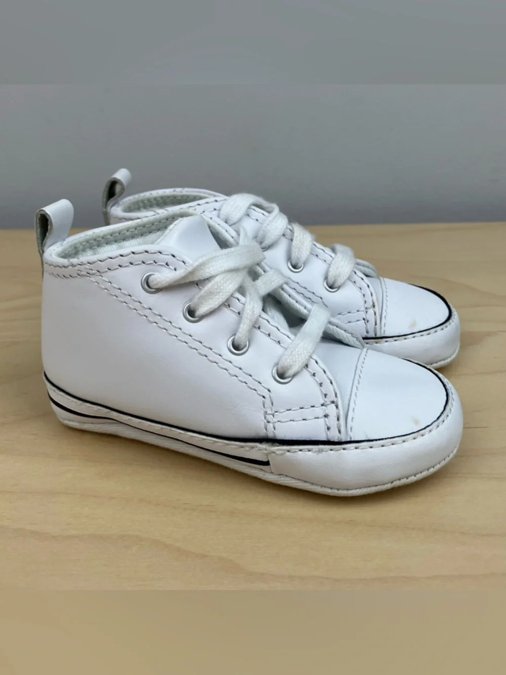 Converse Baby Size 4 Crib All Star Chuck Taylor High Top White Leather Shoes